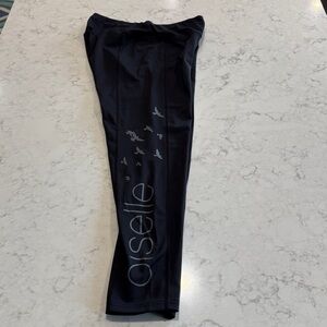 Oiselle Black Leggings with Bird Pattern